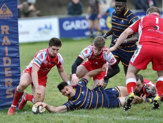 Matt McLean scored his fourth try in two matches for Worthing Raiders this afternoon. Picture by Stephen Goodger