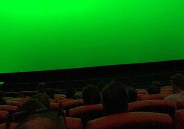 James and William's showing of Star Wars: The Last Jedi was interrupted by a green screen oCX5UhmgQb38IXmxfdOn