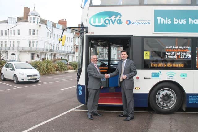 Philip Norwell and Huw Merriman launching the new buses SUS-180115-171245001