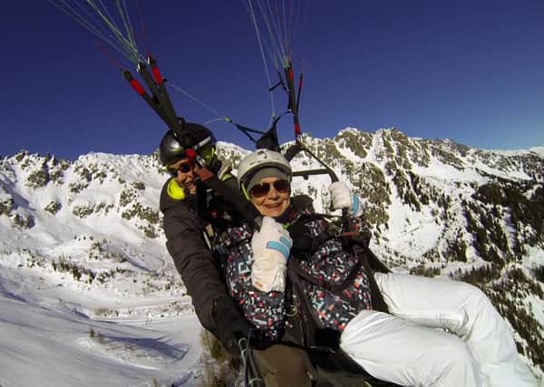 Shirley, mid paraglide