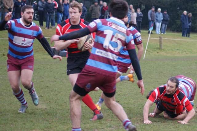 Robbie Fotheringham scored first for Heath but a close match was won by Hove 20-15