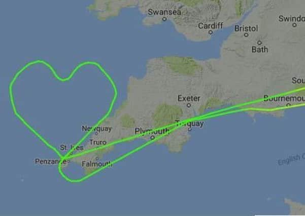 Heart-shaped flightpath from Gatwick along the south coast SUS-180214-143830001