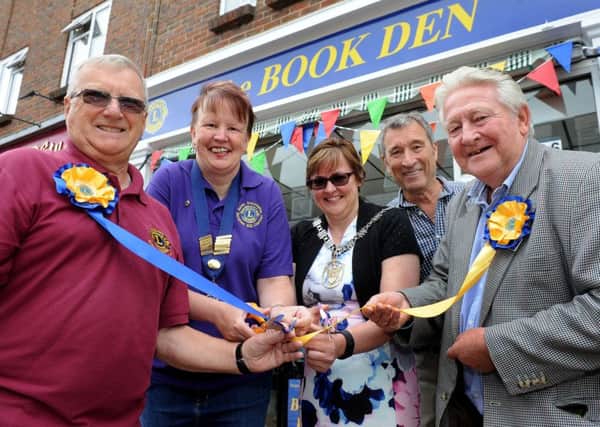 Lions and town mayor Jacqui Landriani at the grand opening of the Lions Book Den. Picture: Steve Robards