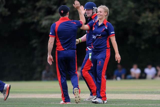 Lashings at Horsham CC. Pic Steve Robards  SR1624205 SUS-160825-101005001