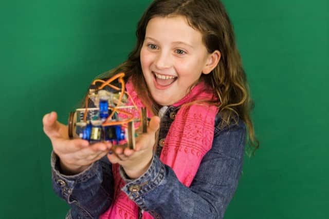 Children create fast prototypes from craft materials and electronics (Photograph: Chris Quigley) SUS-180404-094346001