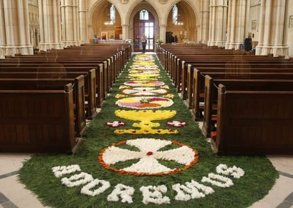 DM1853809a.jpg. Carpet of Flowers at Arundel Cathedral, 2018. Photo by Derek Martin Photography. SUS-180529-192506008