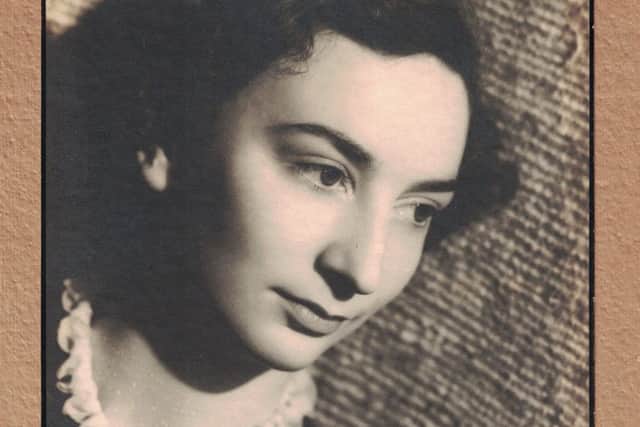 Doris Miles in 1942