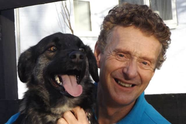 Billy Elliot, Wadars animal rescue officer