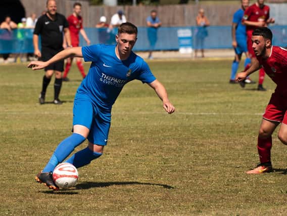 Selsey on the ball against Worthing / Picture by Tommy McMillan