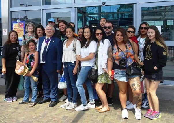 Students from the University of Hawaii, with Mayor of Hastings Nigel Sinden,  Anne Scott and Marylin Saklatval from Friends of Hastings Cemetery. SUS-180731-153339001
