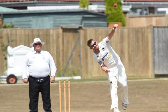 Cricket

Sussex League Premier 

Roffey v Ifield

Pictured is Luke Barnard bowling for Roffey.

Crawley Road, Horsham, West Sussex. 

Picture: Liz Pearce 04/08/2018

LP180964 SUS-180508-141730008