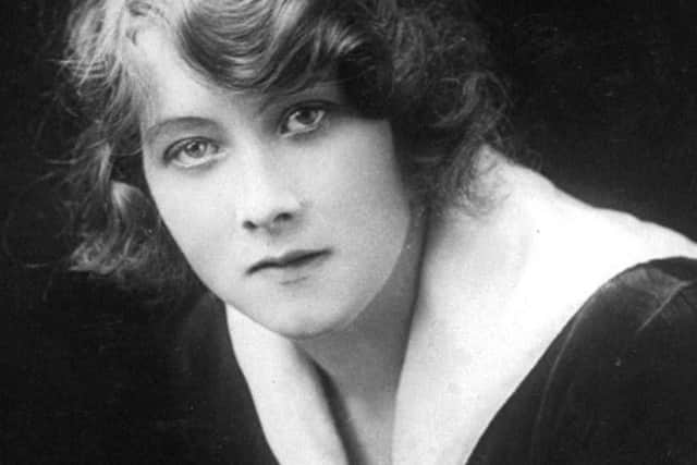 Alma was voted most popular British performer in 1915