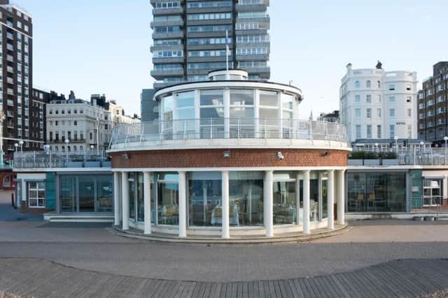 The lease for the seafront building, home of Italian restaurant Alfresco, has been bought by theCity Pub Co