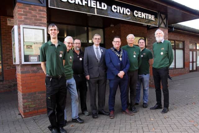 Uckfield Model Railway Club members and Uckfield Mayor, Cllr Spike Mayhew SUS-181023-090255001