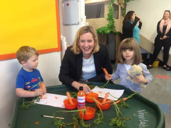 Ms Rudd is pictured with enthusiastic carrot painters at Ferry Road Nursery SUS-181023-171530001