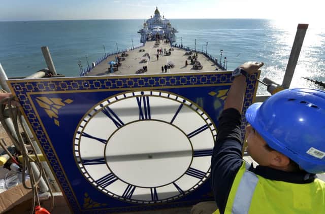 New clock being installed at Eastbourne Pier (Photo by Jon Rigby) SUS-181025-002215008