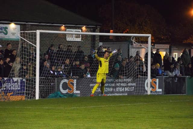 Dan Lincoln during the penalty shootout / Picture by Darren Crisp