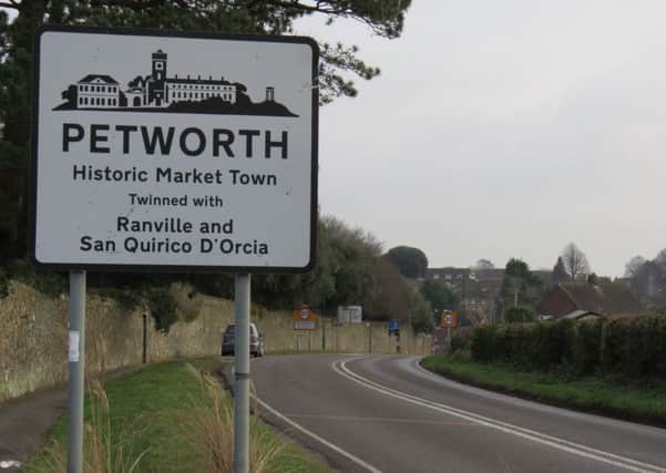 Petworth A272 approach