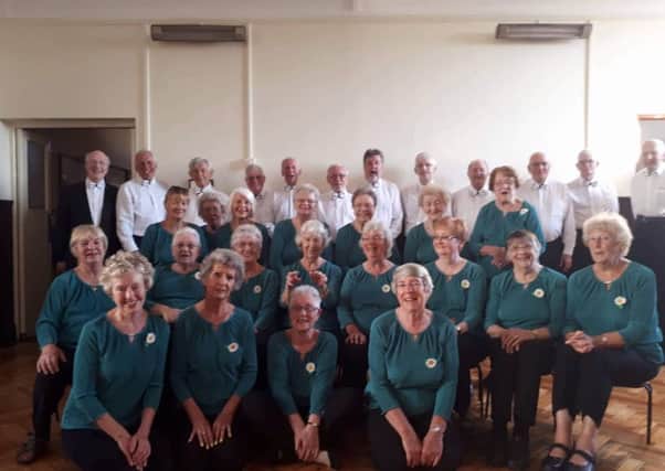 Christchurch singers in Christmas concert SUS-170412-161254001