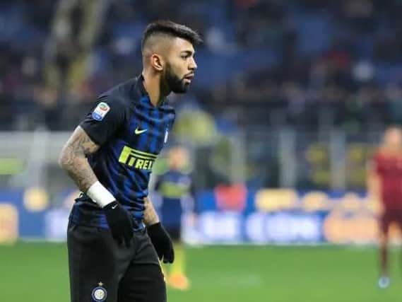 West Ham are hoping to sign Inter Milan striker Gabriel Barbosa in January. The player is currently on loan at Santos in his native Brazil but the Hammers hope to do a loan deal. (The Guardian)