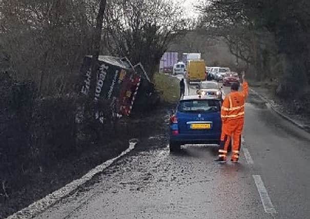 Lorry overturned on A21. Photo by Bob Okines SUS-181221-134117001