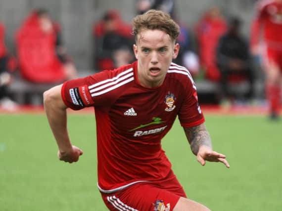 Jordan Maguire-Drew in action for Worthing