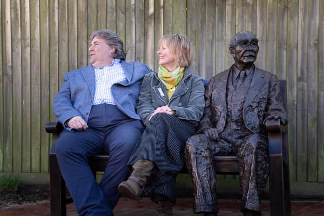 Cllr Steve Moore and Victoria Atkinson with the statue. Photograph: Ann Chown