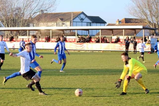Pagham press Lingfield / Picture by Roger Smith