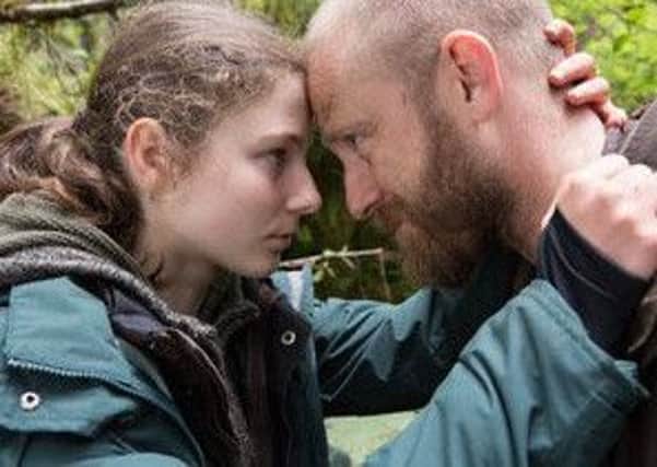 Leave No Trace - Starring Ben Foster and Thomasin Harcourt McKenzie. SUS-190403-101111001