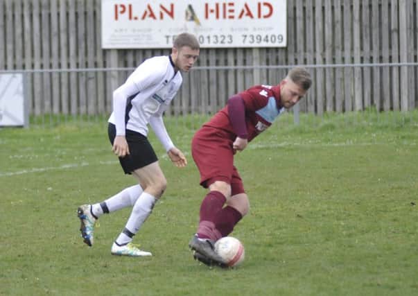 Jamie Crone on the ball during Little Common's 3-1 defeat at home to Lancing yesterday. Picture by Simon Newstead