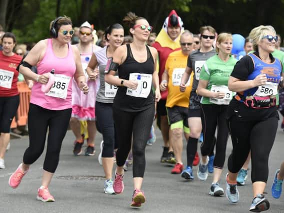 The 10k in full swing / Picture by Liz Pearce