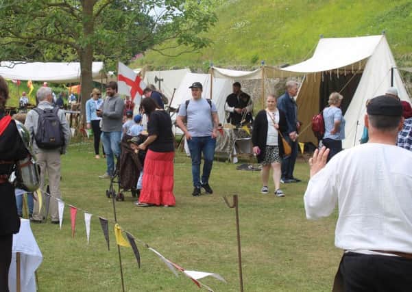 Bank holiday battlefield at Arundel Castle. Photo: Alan Stainer