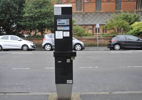 Street Parking Meter South St Eastbourne SUS-141007-131036001