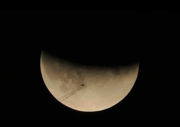 Lunar Eclipse by Sid Saunders SUS-190717-114647001
