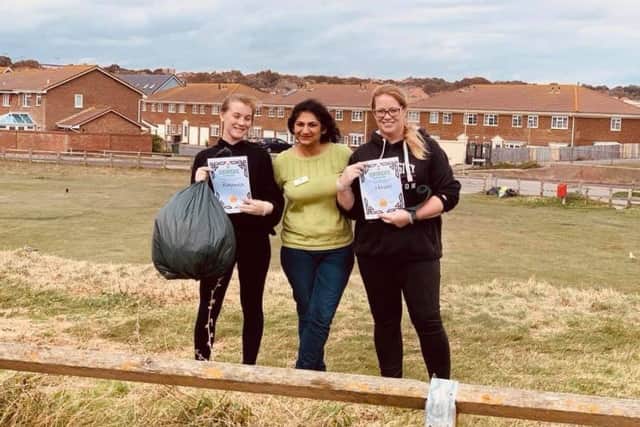 Seaford mayor Nazish Adil with resident Helen Timms and her daughter Rhianna Timm