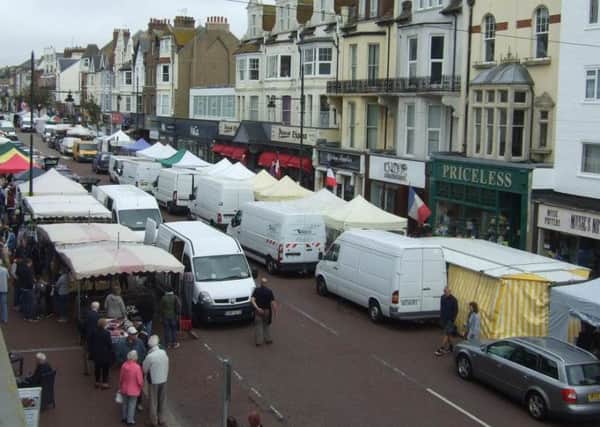 Bexhill continental market SUS-191109-114849001