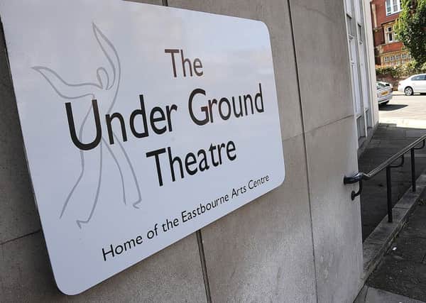 Under Ground Theatre Eastbourne SUS-151109-104952001