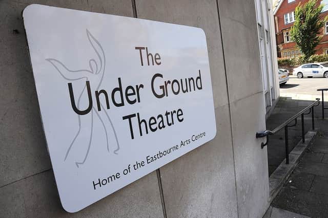 Under Ground Theatre Eastbourne SUS-151109-104952001