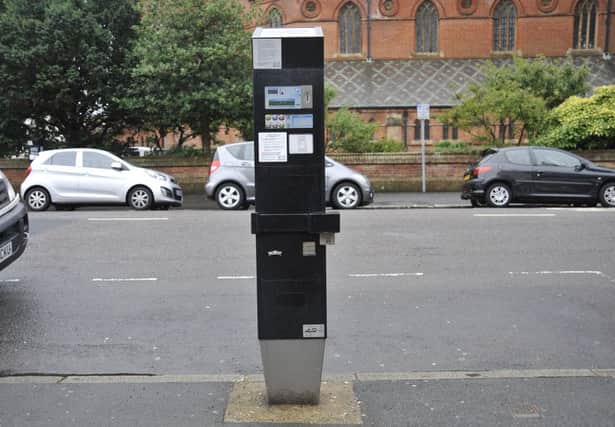 Street Parking Meter South St Eastbourne SUS-141007-131036001
