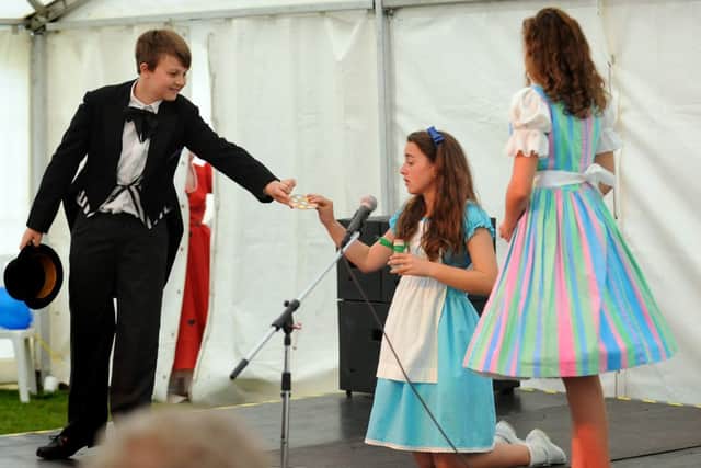 Lindfield Arts Festival. Alice in Wonderland production