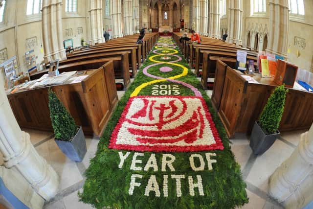 JPCT 280513 S13221176x Arundel Cathedral. Carpet of Flowers -photo by Steve Cobb