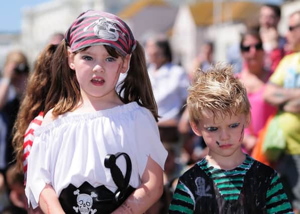 Pirate Day, World Record Attempt At Pelham Beach, Hastings.
22.07.12.
Pictures by: TONY COOMBES PHOTOGRAPHY