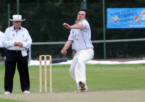 Leading Premier League bowler Michael Munday's 6-20 on Saturday took him to 31 wickets for the season