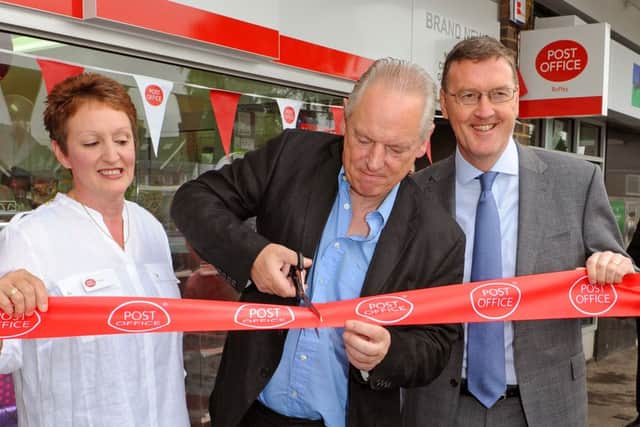 JPCT 280613 Re opening of Brand Post Office, Roffey, by Francis Maude MP. Photo by Derek Martin