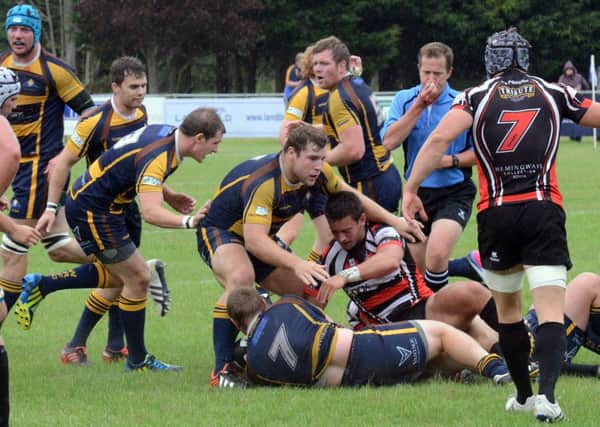 W34823H13

Worthing Raiders v Cornish Pirates action from the games