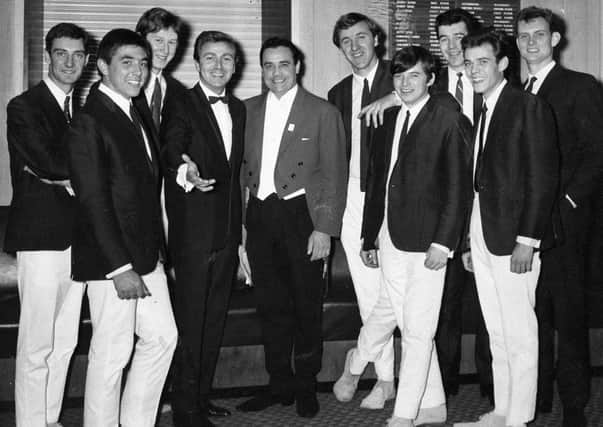 Crawley History - The Shindigs with Des O'Connor