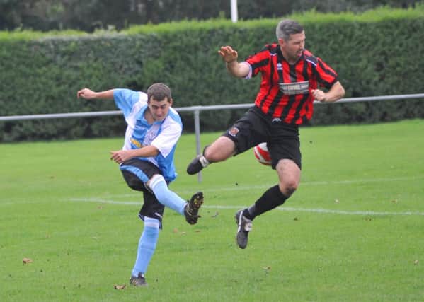 Action from Bexhill United's 1-1 draw at home to Oakwood. Picture by Steve Hunnisett (eh41021b)