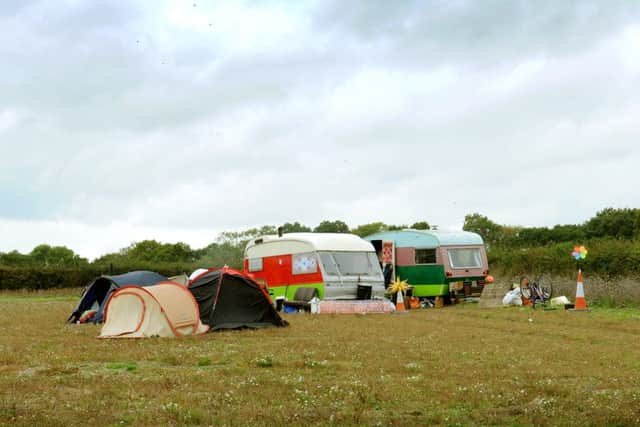 JPCT 181013 ( Fracking ) Proposed drilling site, Wisborough Green. Protestors' camp. Photo by Derek Martin