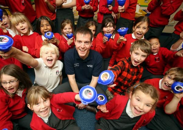 Southern Water engineer Simon Parker talks to the pupils of William Penn