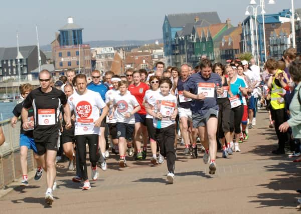 The Sport Relief run in Littlehampton in 2012 was a great success, with hundreds competing           L13704H12